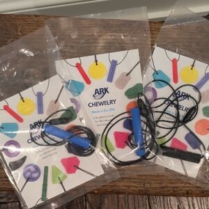 ARK Chewelry Necklace Set